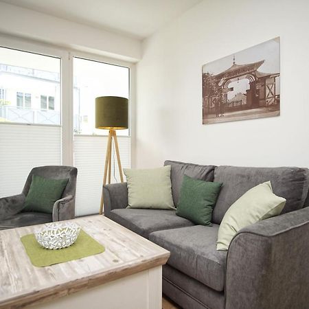 Terrasse, Gratis Nutzung Vom Ahoi Erlebnisbad Und Sauna In Sellin - Villa Karola Fewo 02 Goehren (Ruegen) Exterior foto
