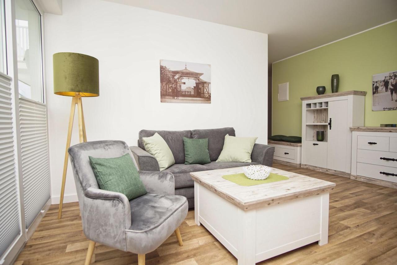 Terrasse, Gratis Nutzung Vom Ahoi Erlebnisbad Und Sauna In Sellin - Villa Karola Fewo 02 Goehren (Ruegen) Exterior foto