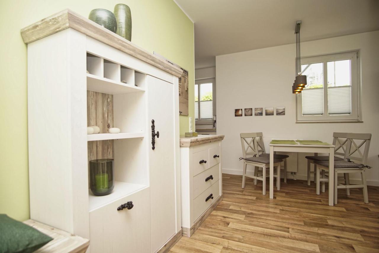 Terrasse, Gratis Nutzung Vom Ahoi Erlebnisbad Und Sauna In Sellin - Villa Karola Fewo 02 Goehren (Ruegen) Exterior foto