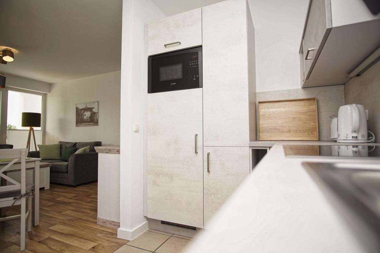 Terrasse, Gratis Nutzung Vom Ahoi Erlebnisbad Und Sauna In Sellin - Villa Karola Fewo 02 Goehren (Ruegen) Exterior foto