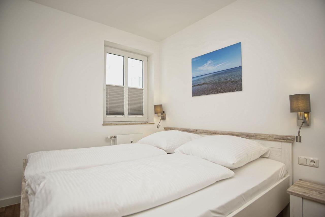 Terrasse, Gratis Nutzung Vom Ahoi Erlebnisbad Und Sauna In Sellin - Villa Karola Fewo 02 Goehren (Ruegen) Exterior foto